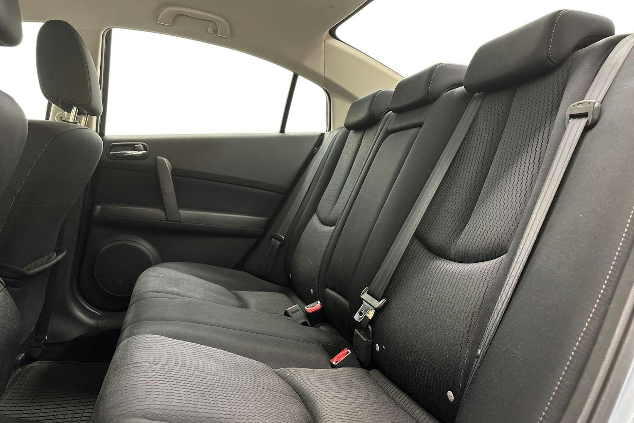 sininen Mazda 6 2011 kuva 8.