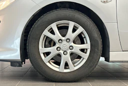harmaa Mazda 6 2011 kuva 18.