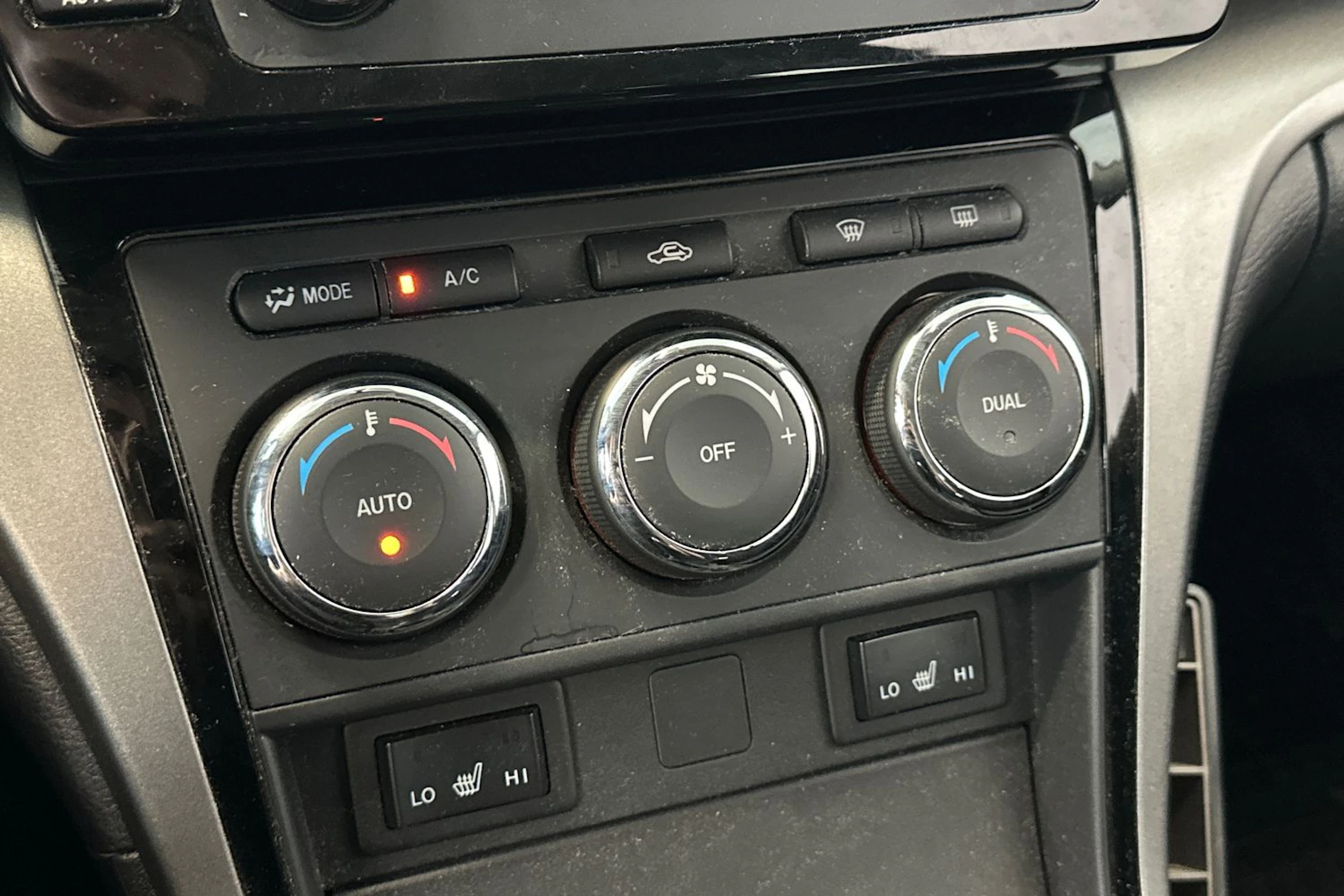 harmaa Mazda 6 2011 kuva 26.