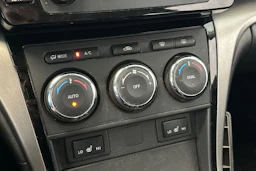 harmaa Mazda 6 2011 kuva 26.