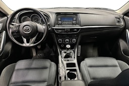 sininen Mazda 6 2013 kuva 9.