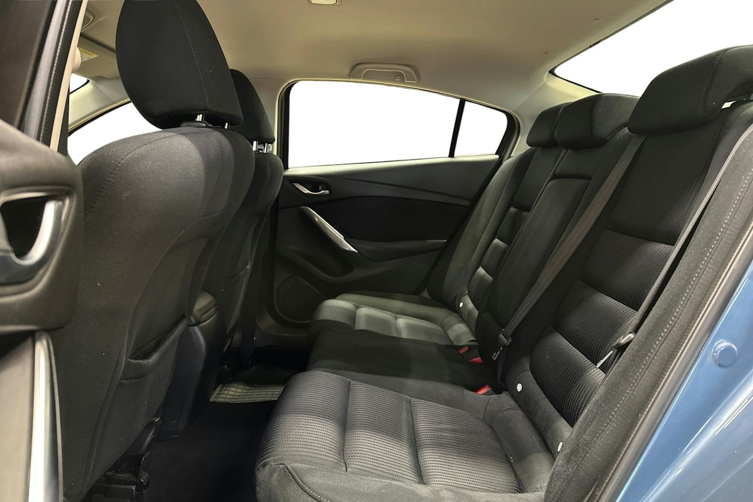 sininen Mazda 6 2013 kuva 10.