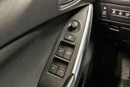 sininen Mazda 6 2013 kuva 25.