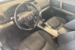 sininen Mazda 6 2013 kuva 7.