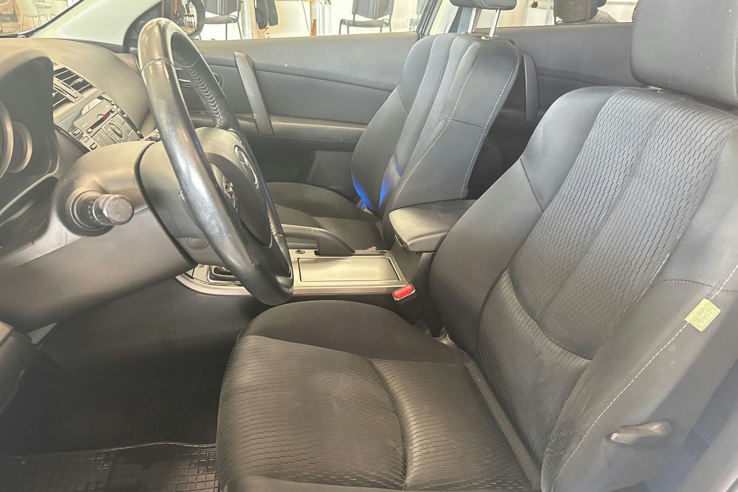 sininen Mazda 6 2013 kuva 14.
