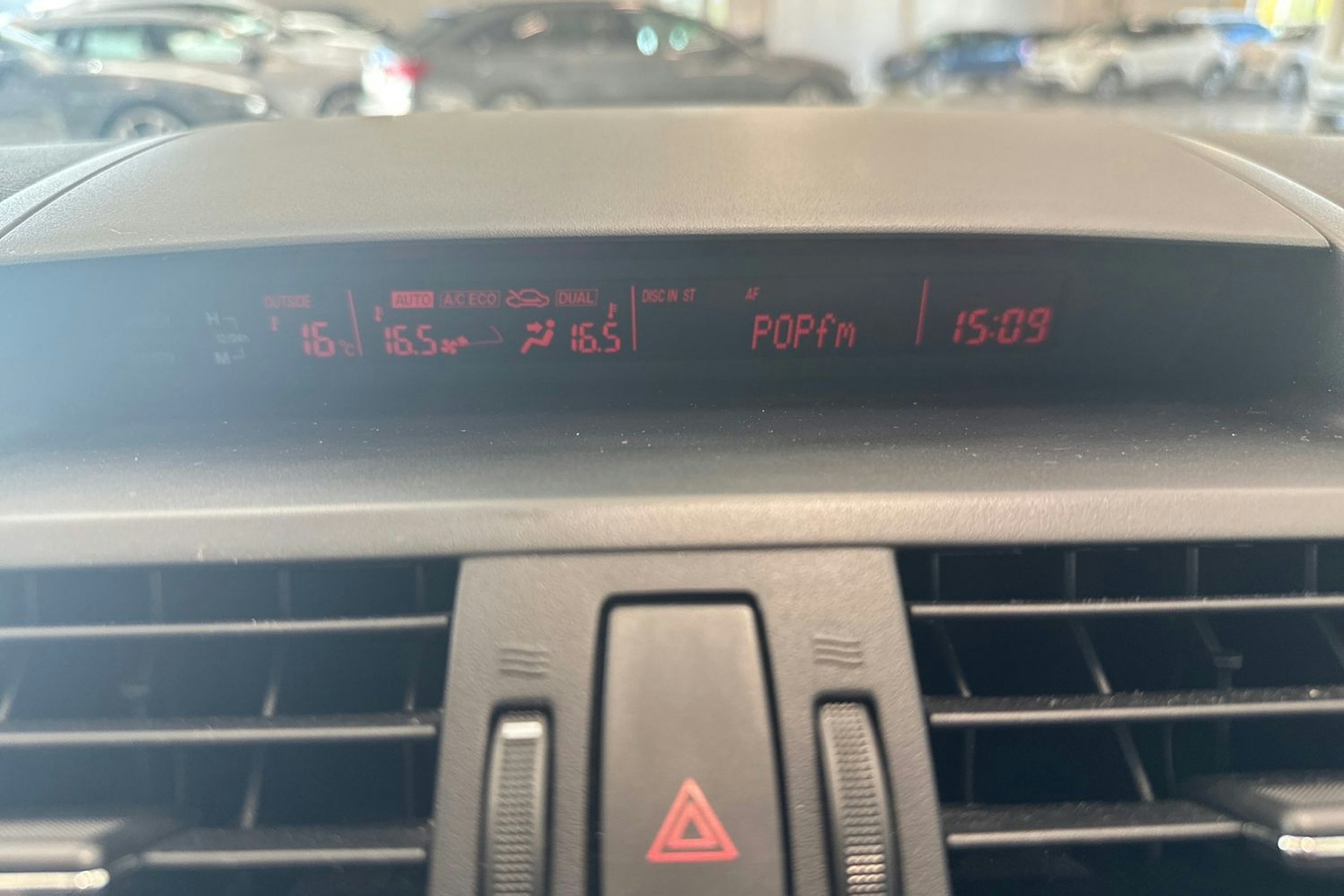sininen Mazda 6 2013 kuva 16.