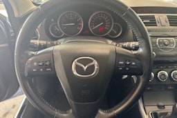 sininen Mazda 6 2013 kuva 17.
