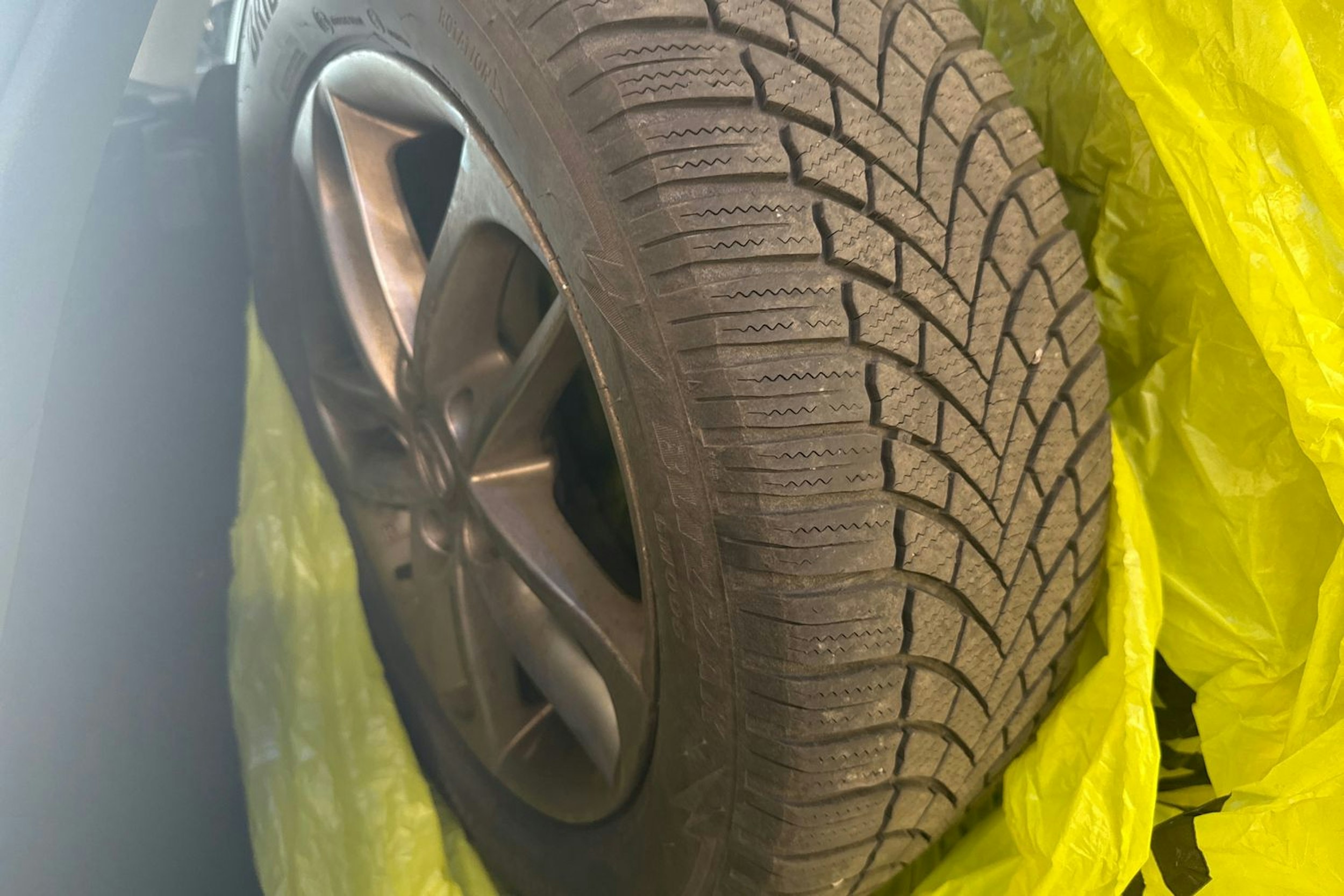 sininen Mazda 6 2013 kuva 19.