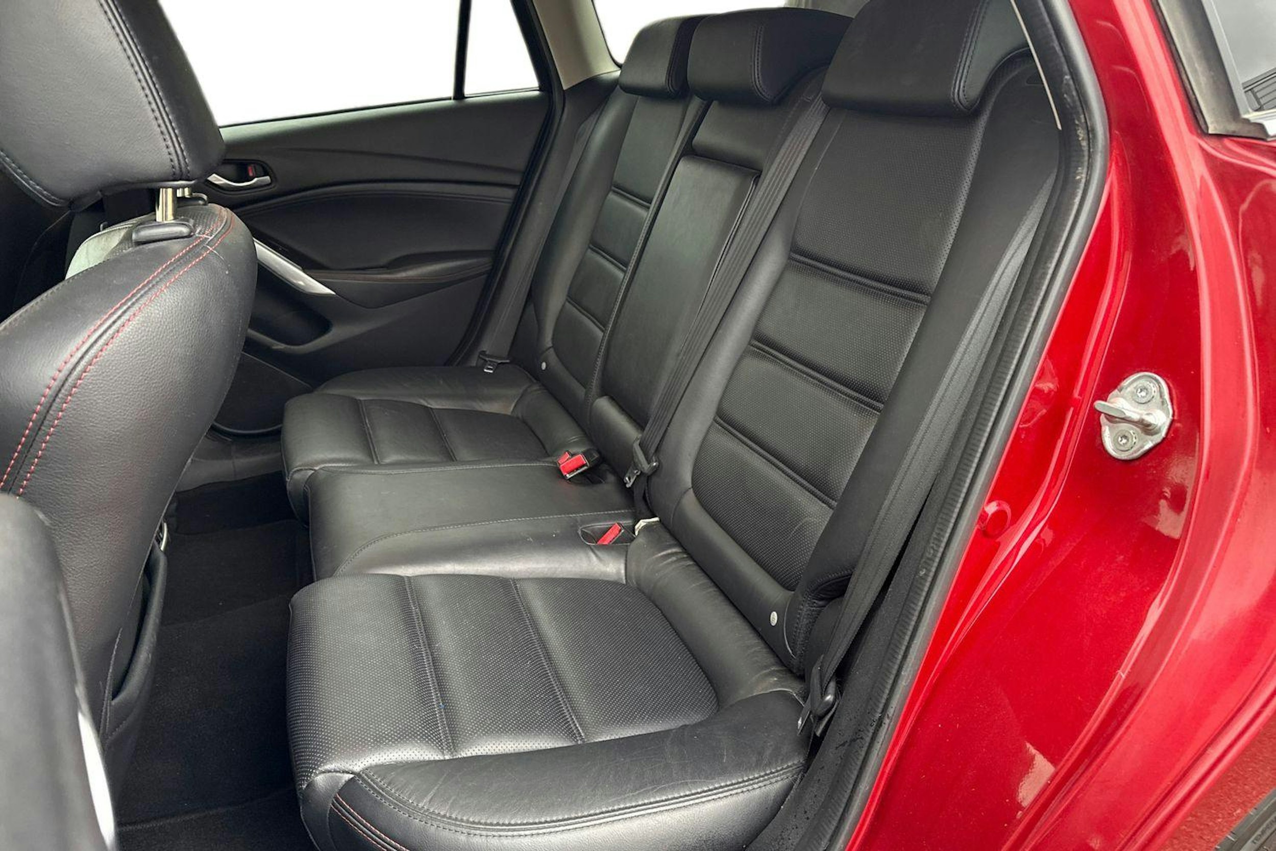 Punainen Mazda 6 2013 kuva 10.
