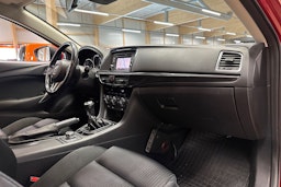 punainen Mazda 6 2013 kuva 14.