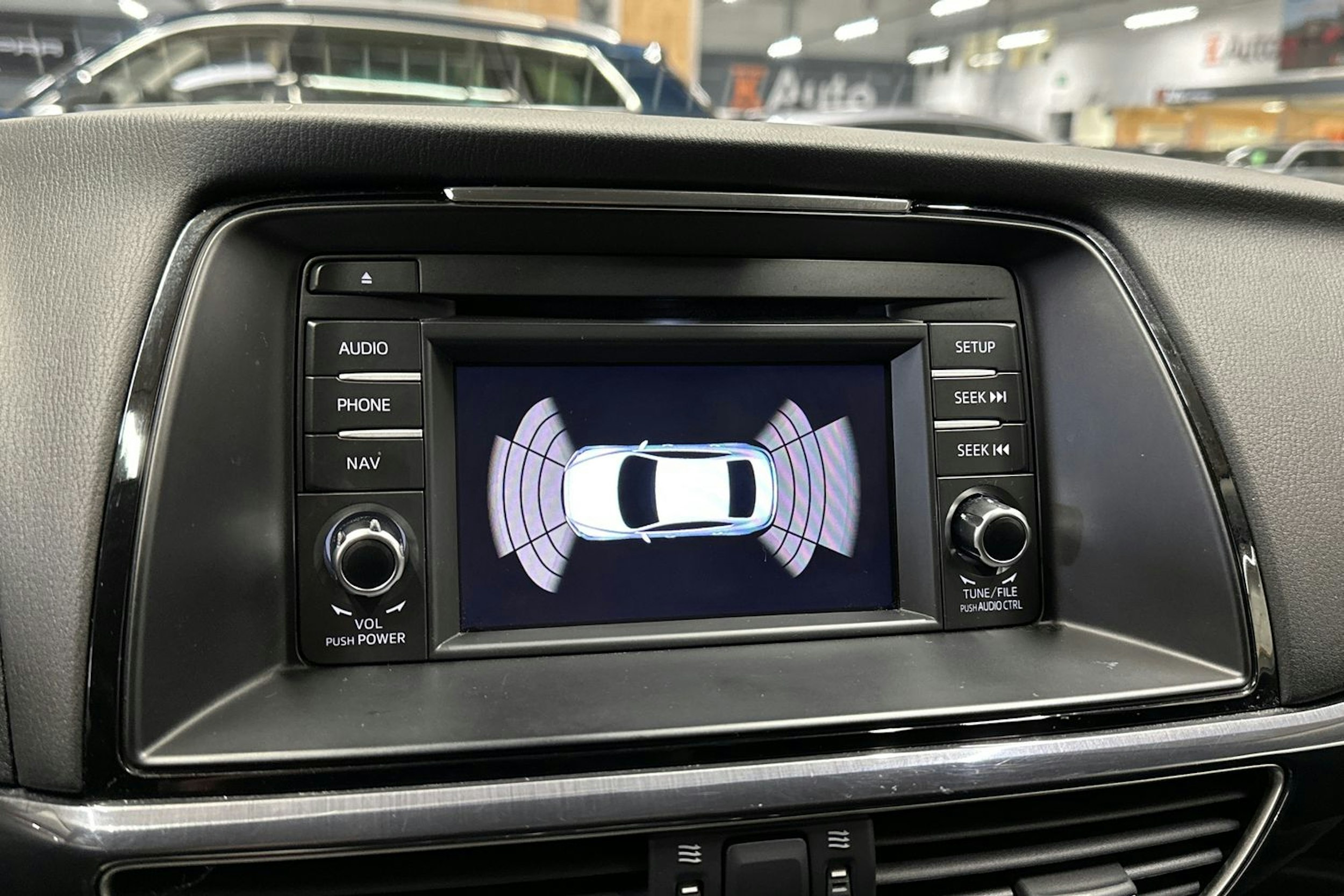 punainen Mazda 6 2013 kuva 19.