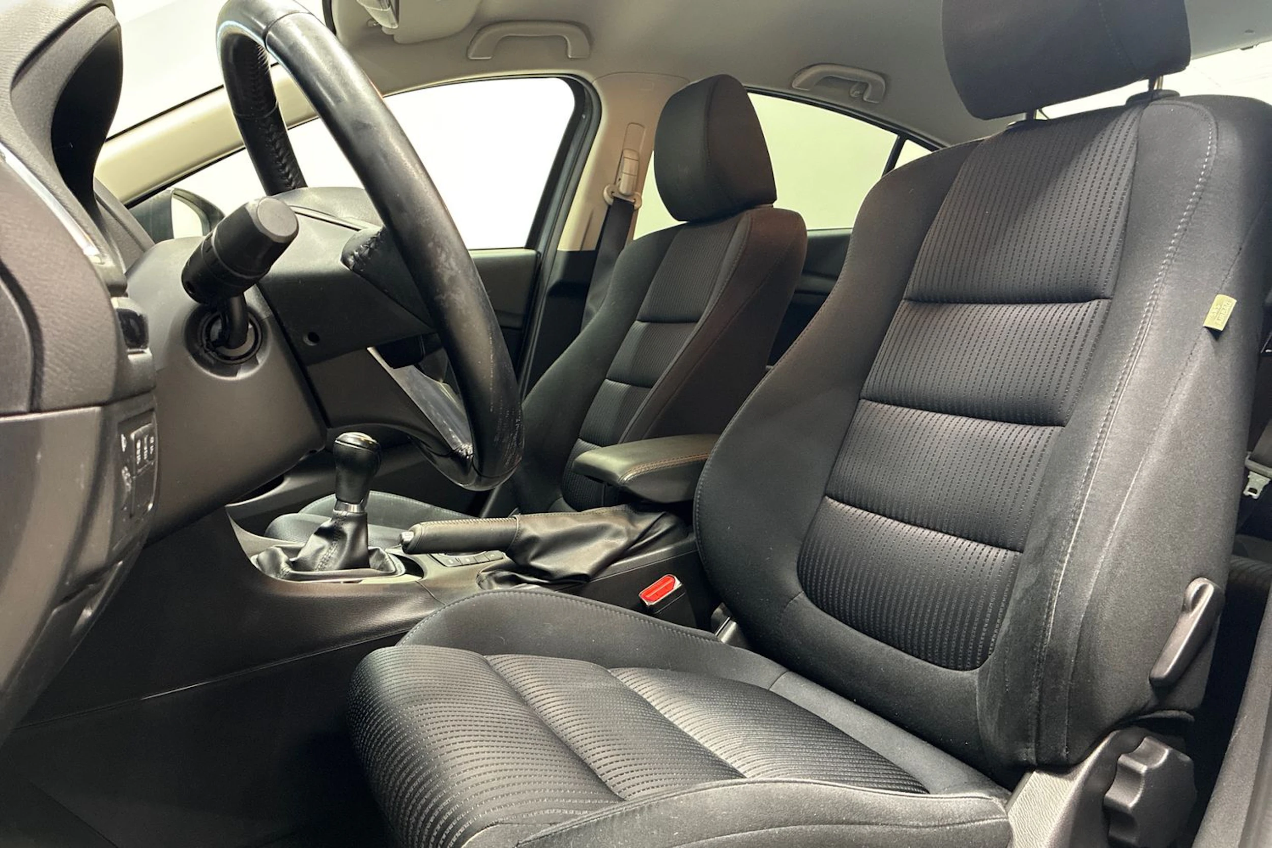 harmaa Mazda 6 2013 kuva 21.