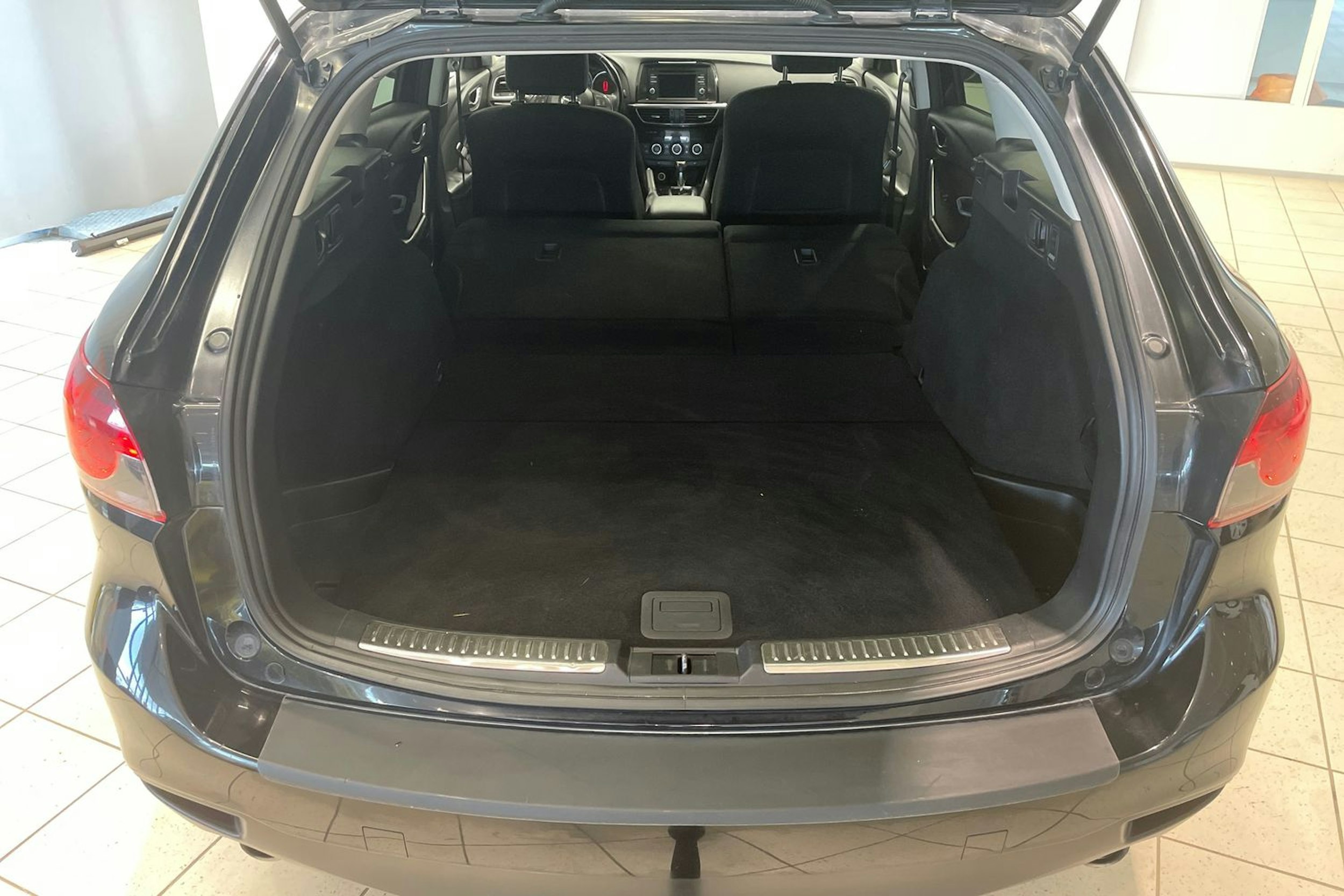 musta Mazda 6 2013 kuva 14.