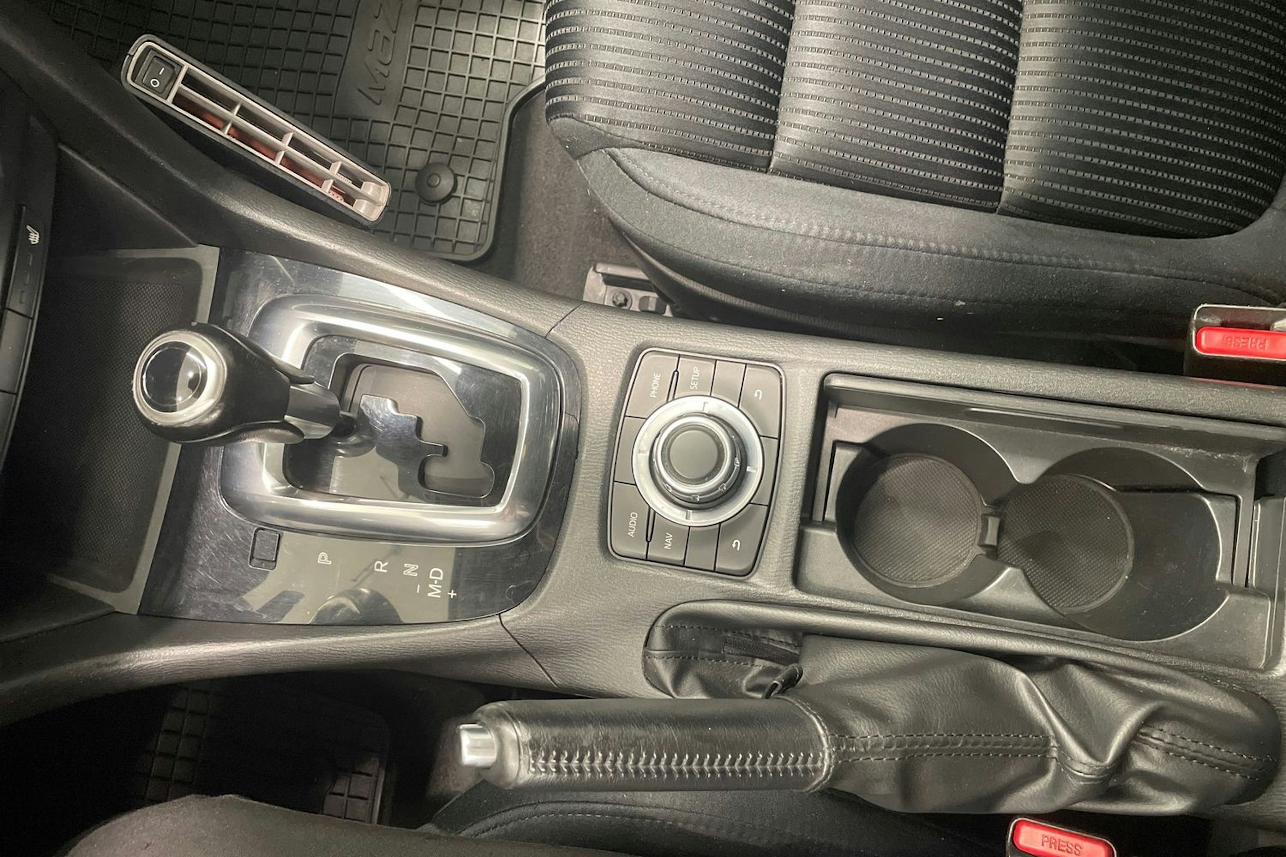musta Mazda 6 2013 kuva 19.