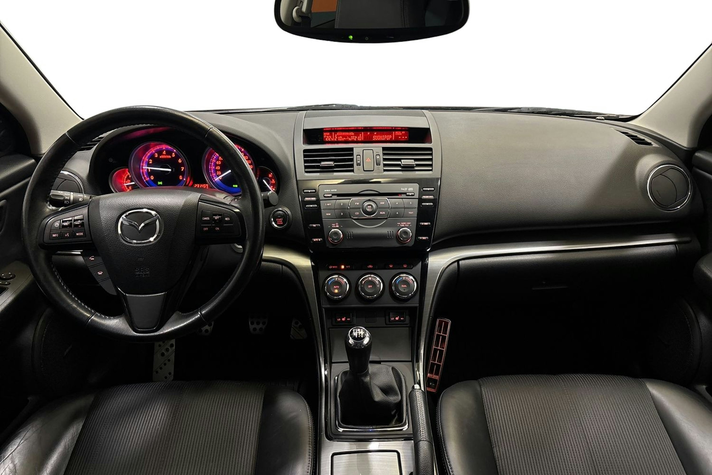 punainen Mazda 6 2013 kuva 9.