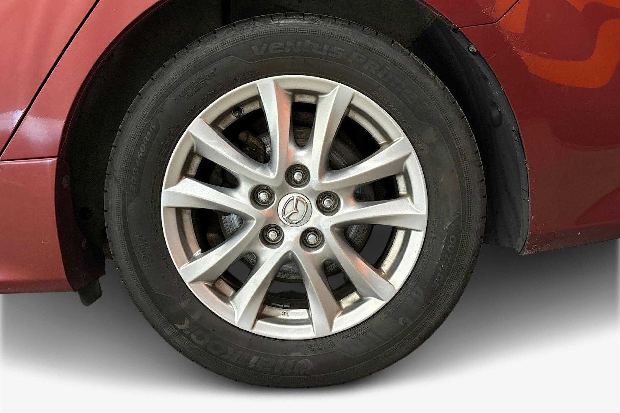 punainen Mazda 6 2013 kuva 11.