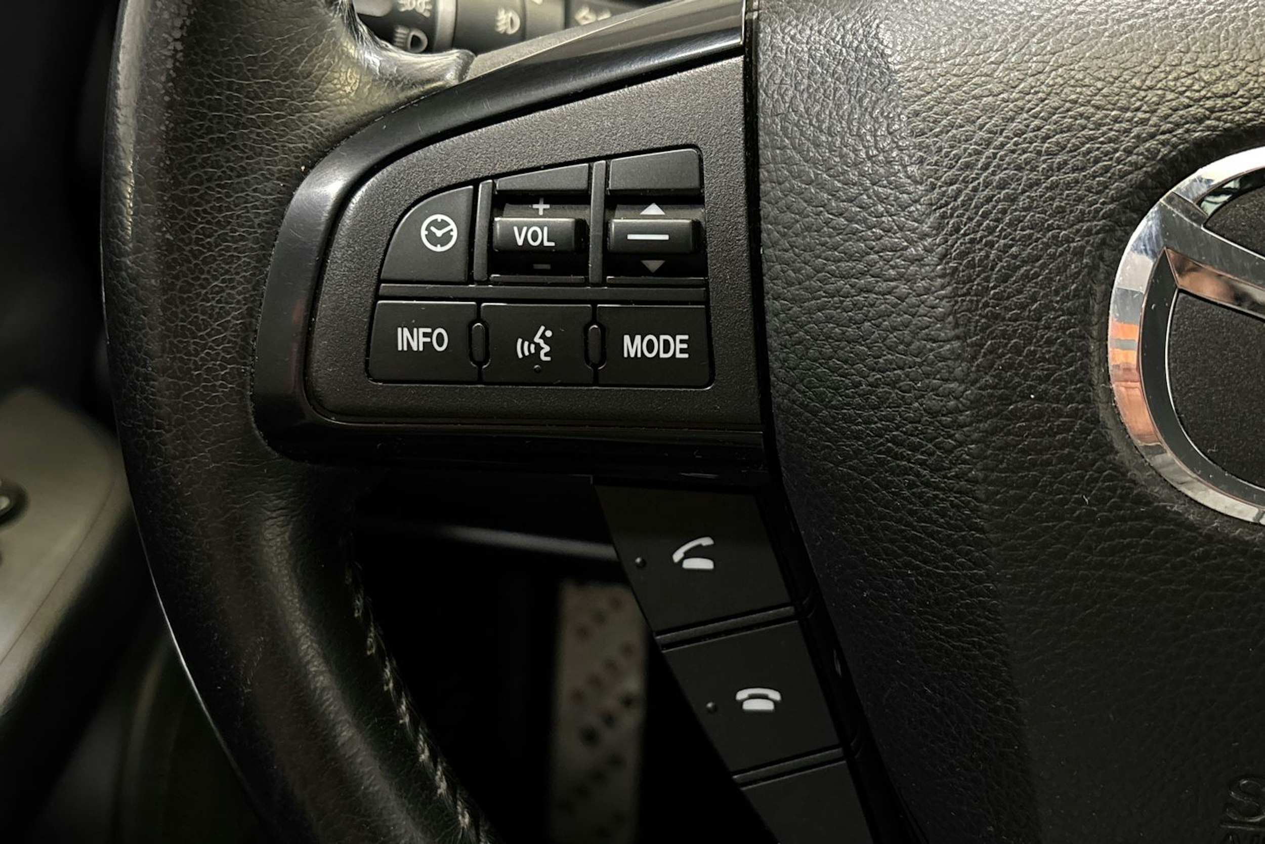 punainen Mazda 6 2013 kuva 15.