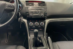 met. harmaa Mazda 6 2013 kuva 17.