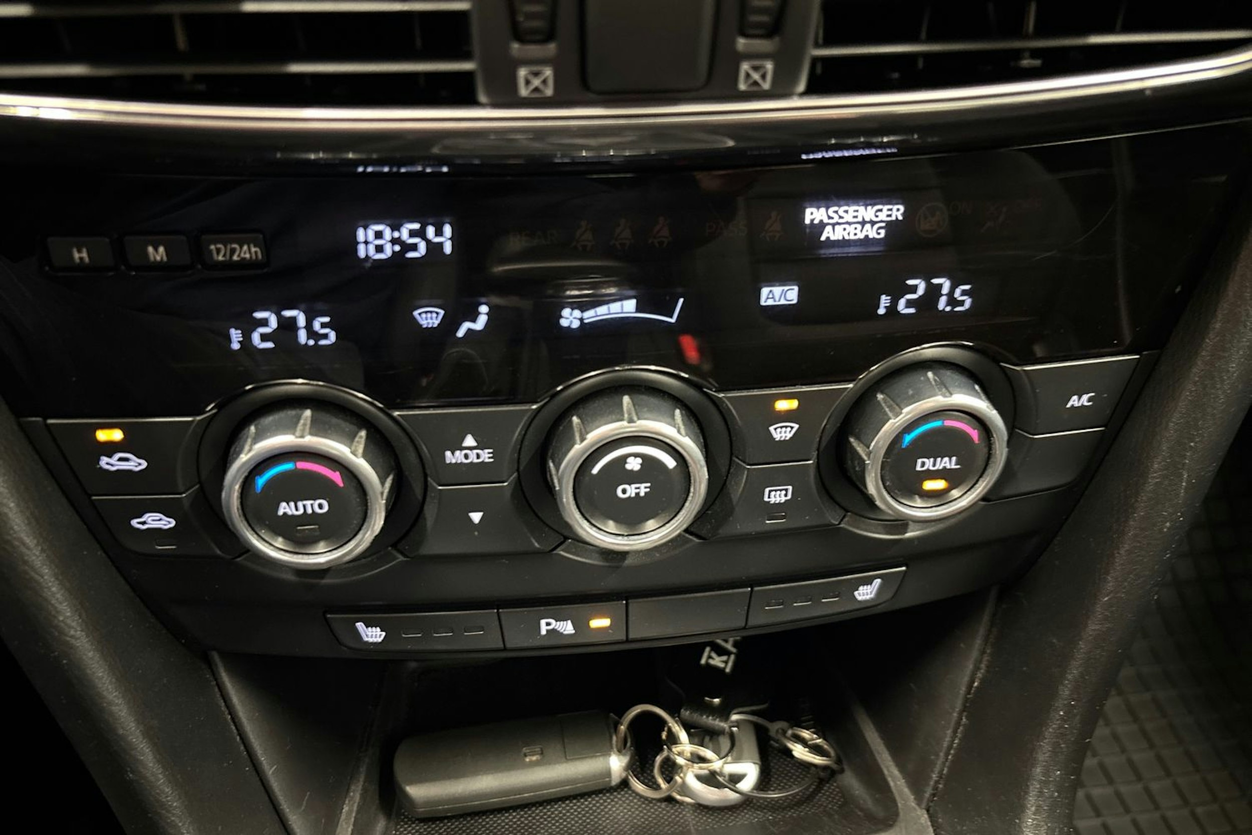 Sininen Mazda 6 2014 kuva 18.