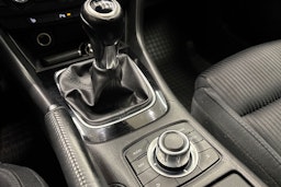 Sininen Mazda 6 2014 kuva 19.