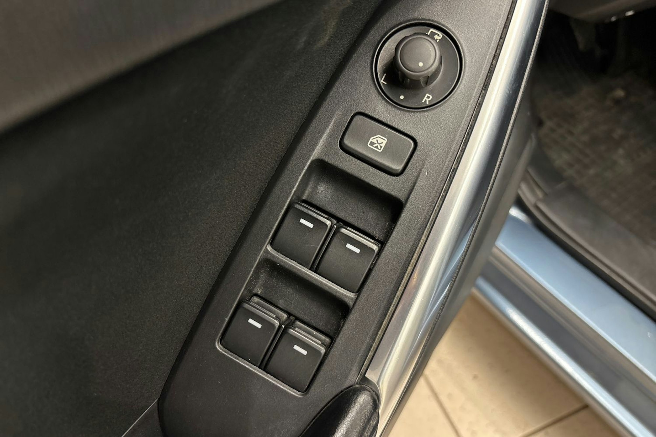 Sininen Mazda 6 2014 kuva 23.