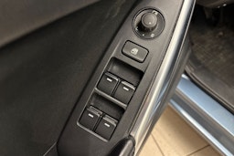 Sininen Mazda 6 2014 kuva 23.