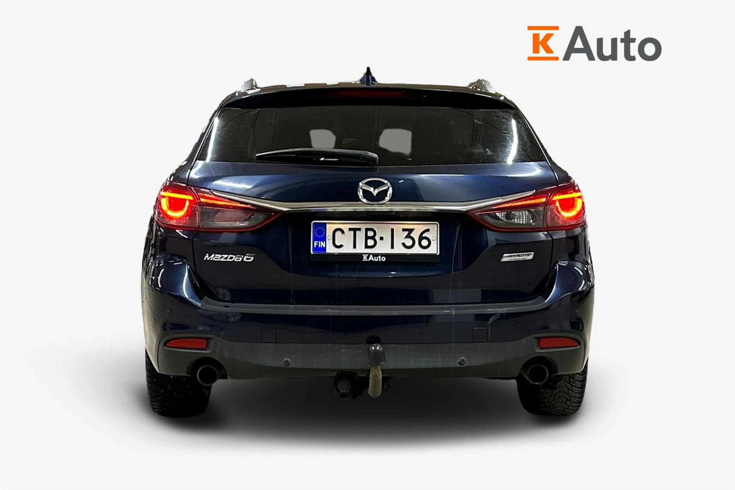 sininen Mazda 6 2015 kuva 3.