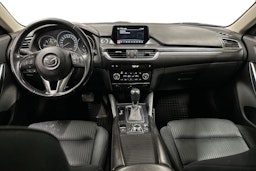 sininen Mazda 6 2015 kuva 9.