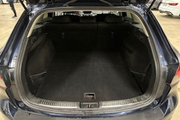 sininen Mazda 6 2015 kuva 25.