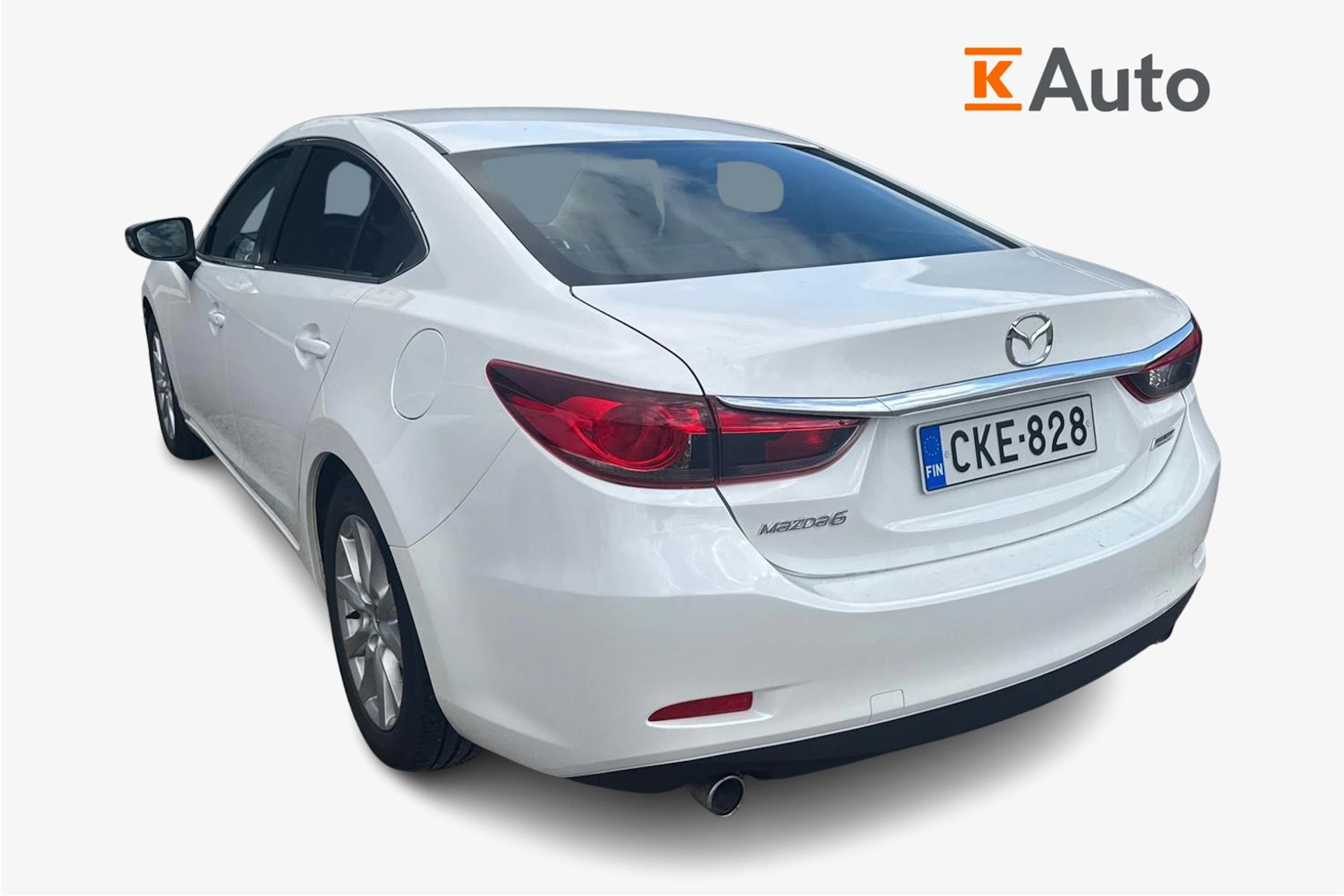 valkoinen Mazda 6 2016 kuva 2.