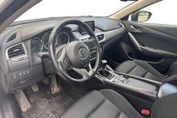 valkoinen Mazda 6 2016 kuva 3.