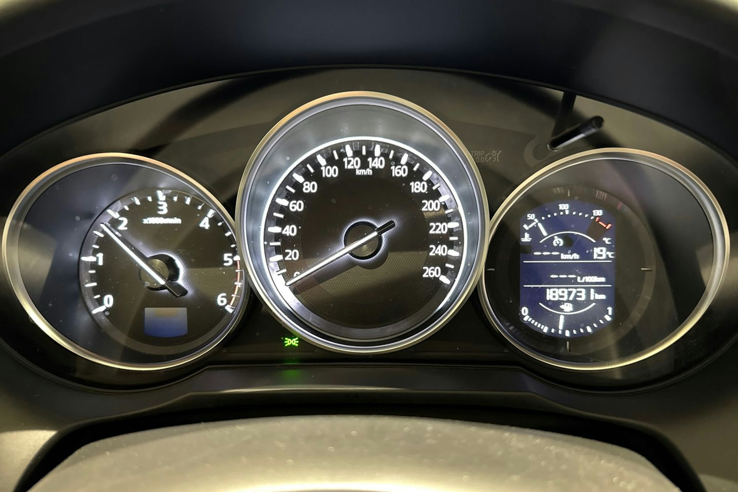 harmaa Mazda 6 2017 kuva 19.