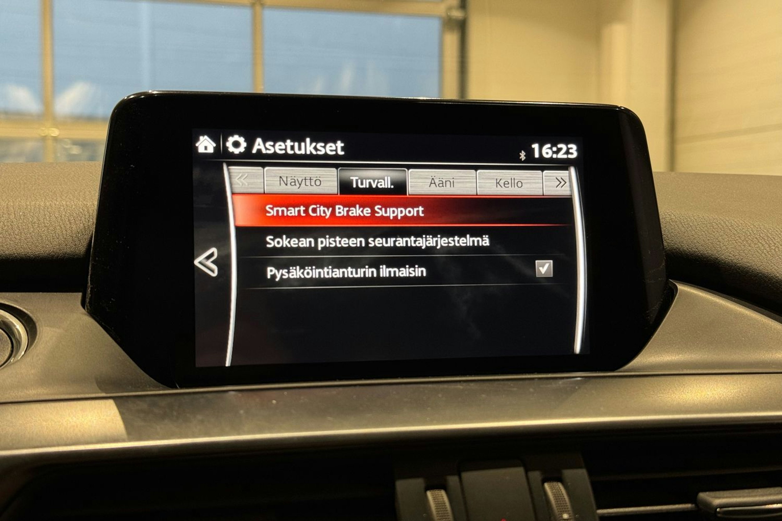 harmaa Mazda 6 2017 kuva 23.