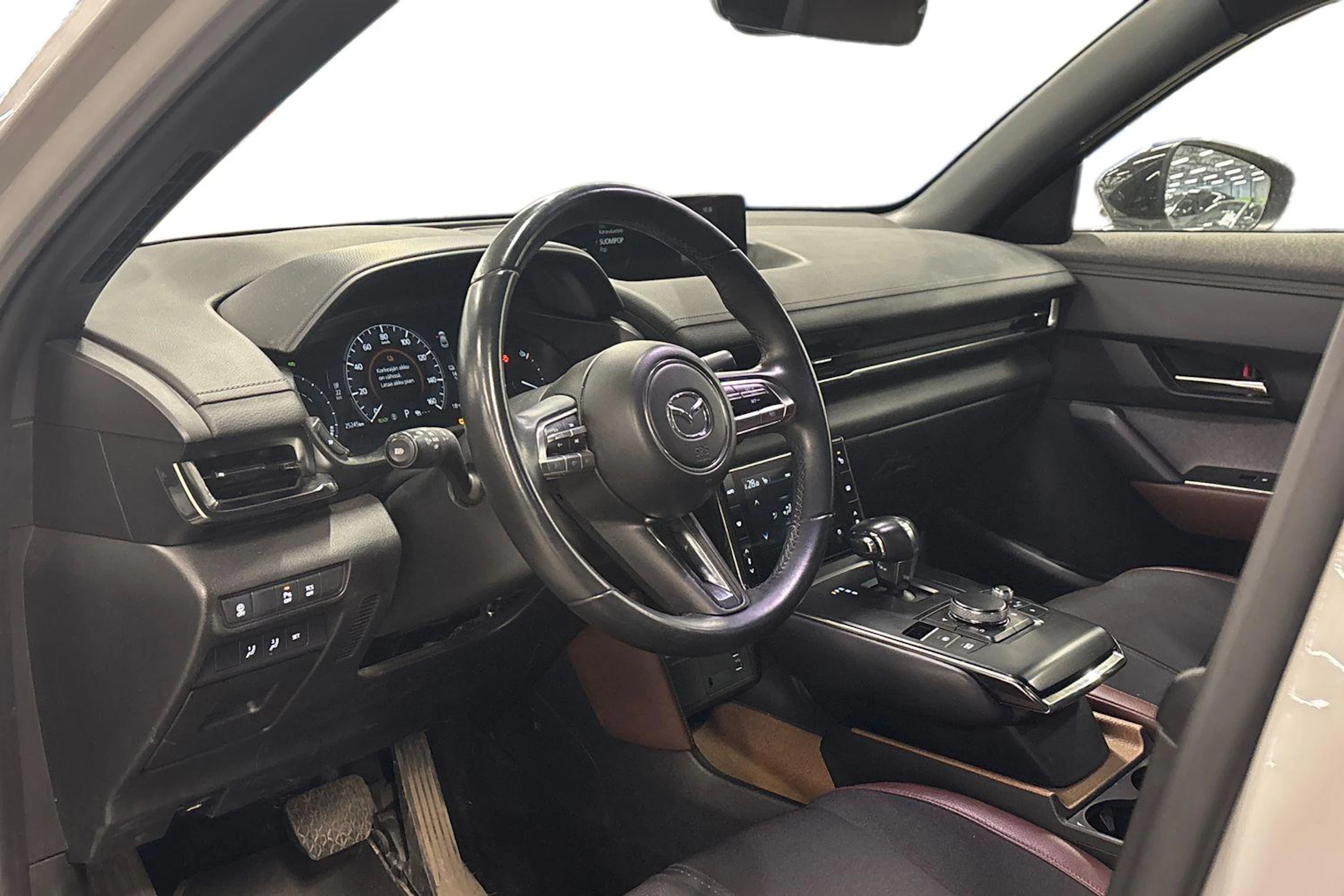 harmaa Mazda MX-30 2021 kuva 3.