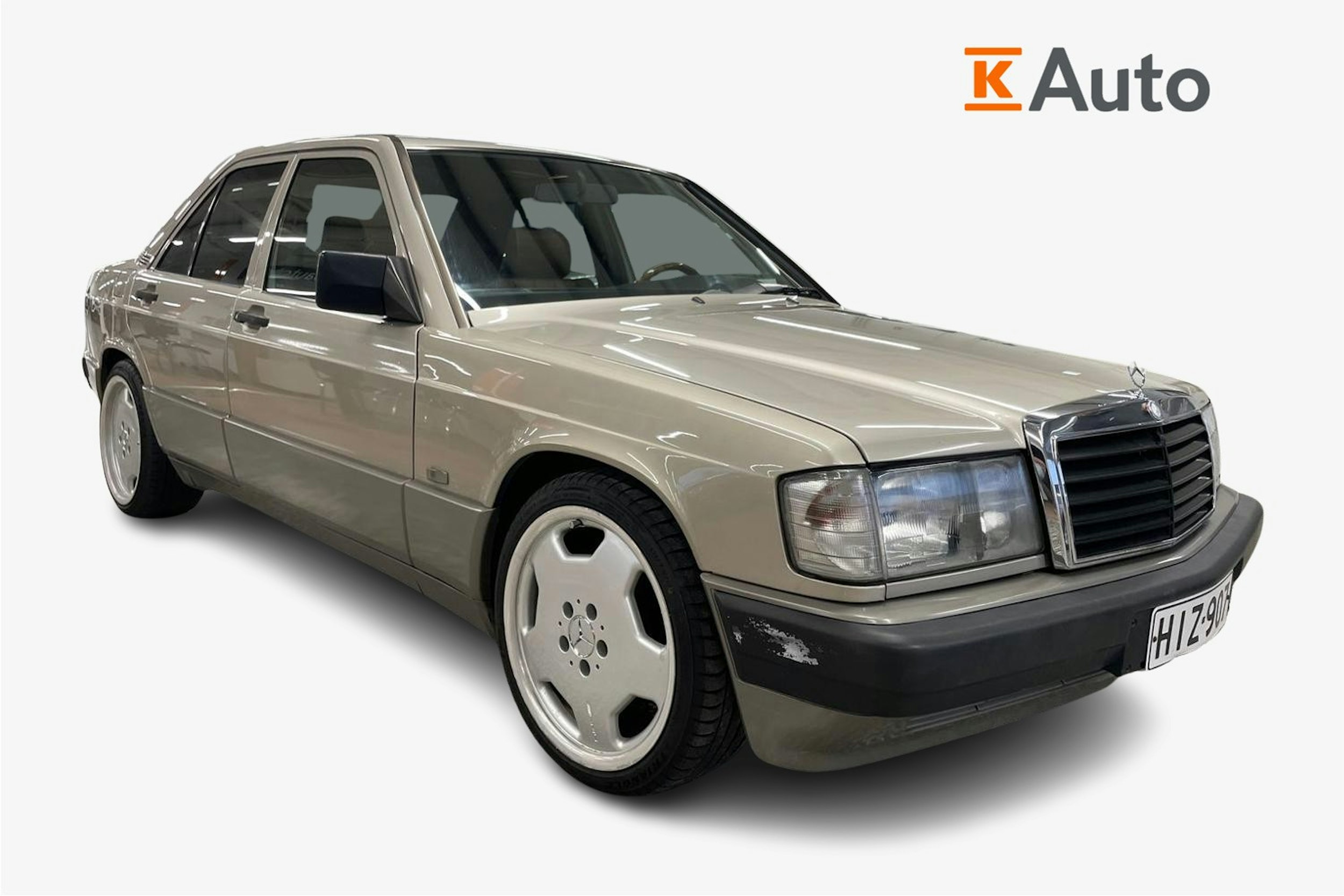 ruskea (beige) Mercedes-Benz 190 1990 kuva 1.