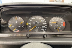 ruskea (beige) Mercedes-Benz 190 1990 kuva 14.