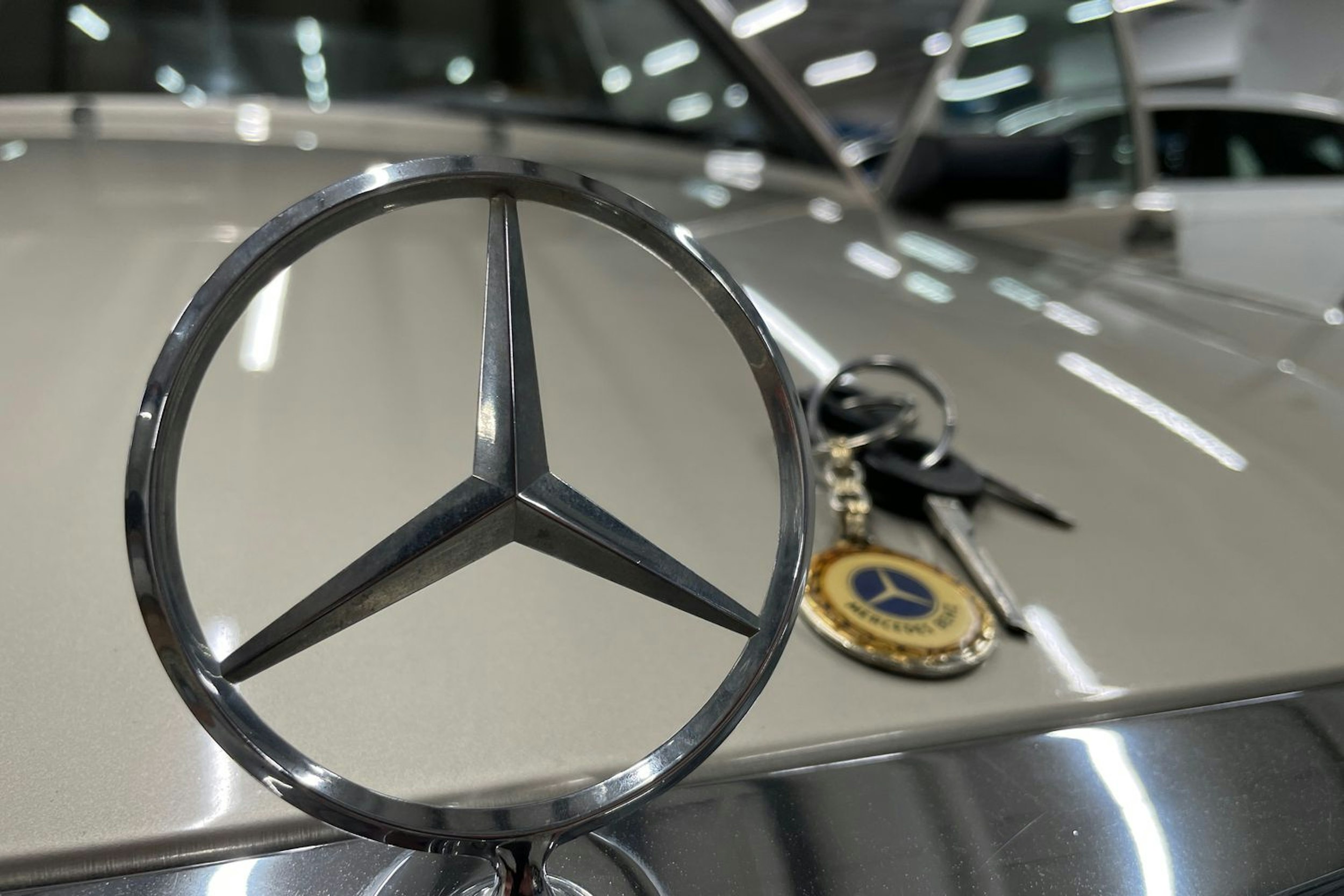 ruskea (beige) Mercedes-Benz 190 1990 kuva 26.