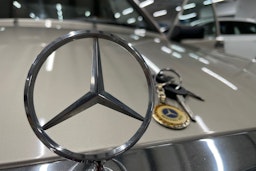 ruskea (beige) Mercedes-Benz 190 1990 kuva 26.