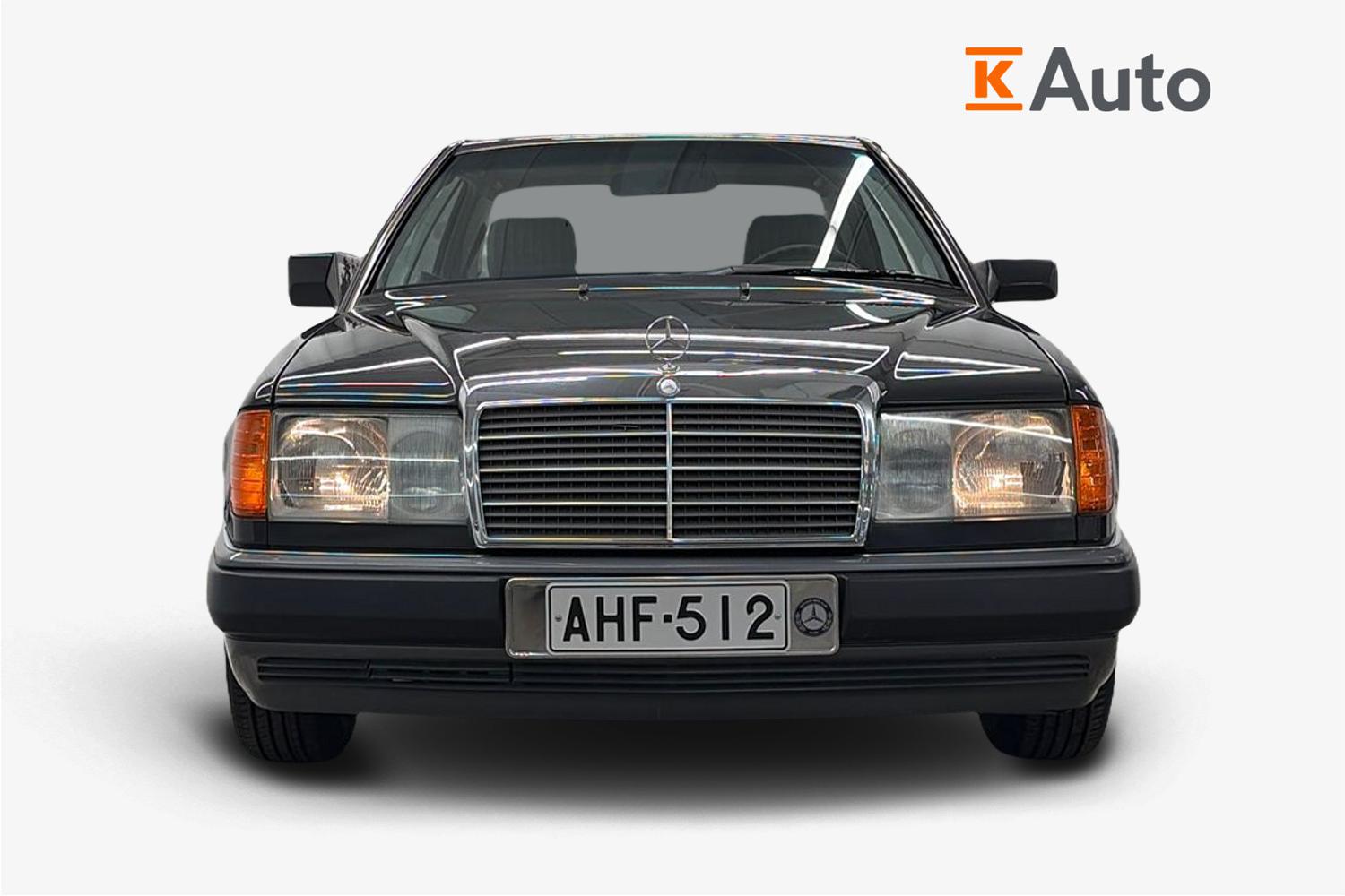 Mercedes-Benz 300 1992, photo 4/22