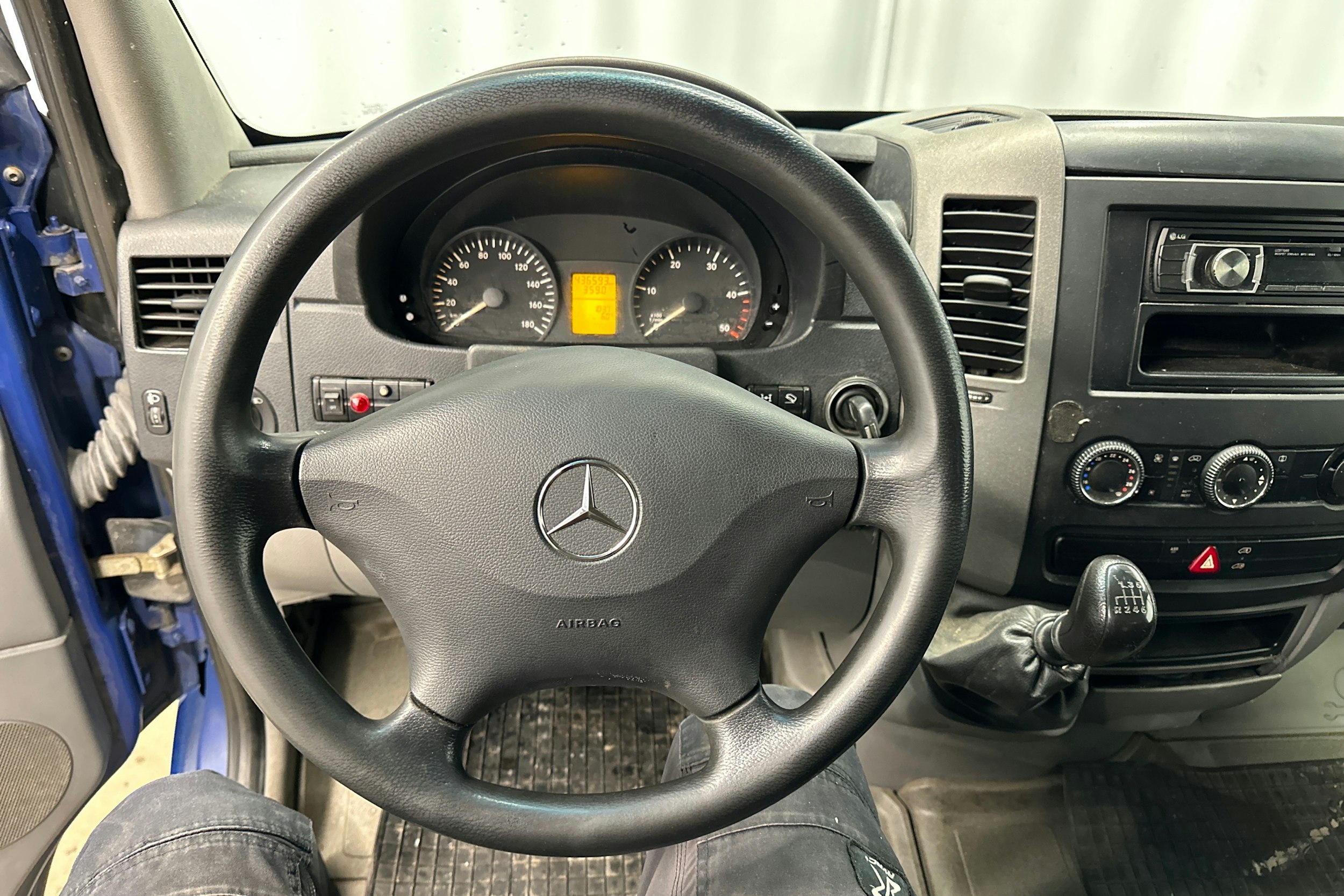sininen Mercedes-Benz 315 CDI 4X4 2008 kuva 17.
