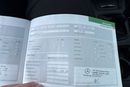 punainen Mercedes-Benz A 2005 kuva 19.
