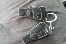 punainen Mercedes-Benz A 2005 kuva 29.