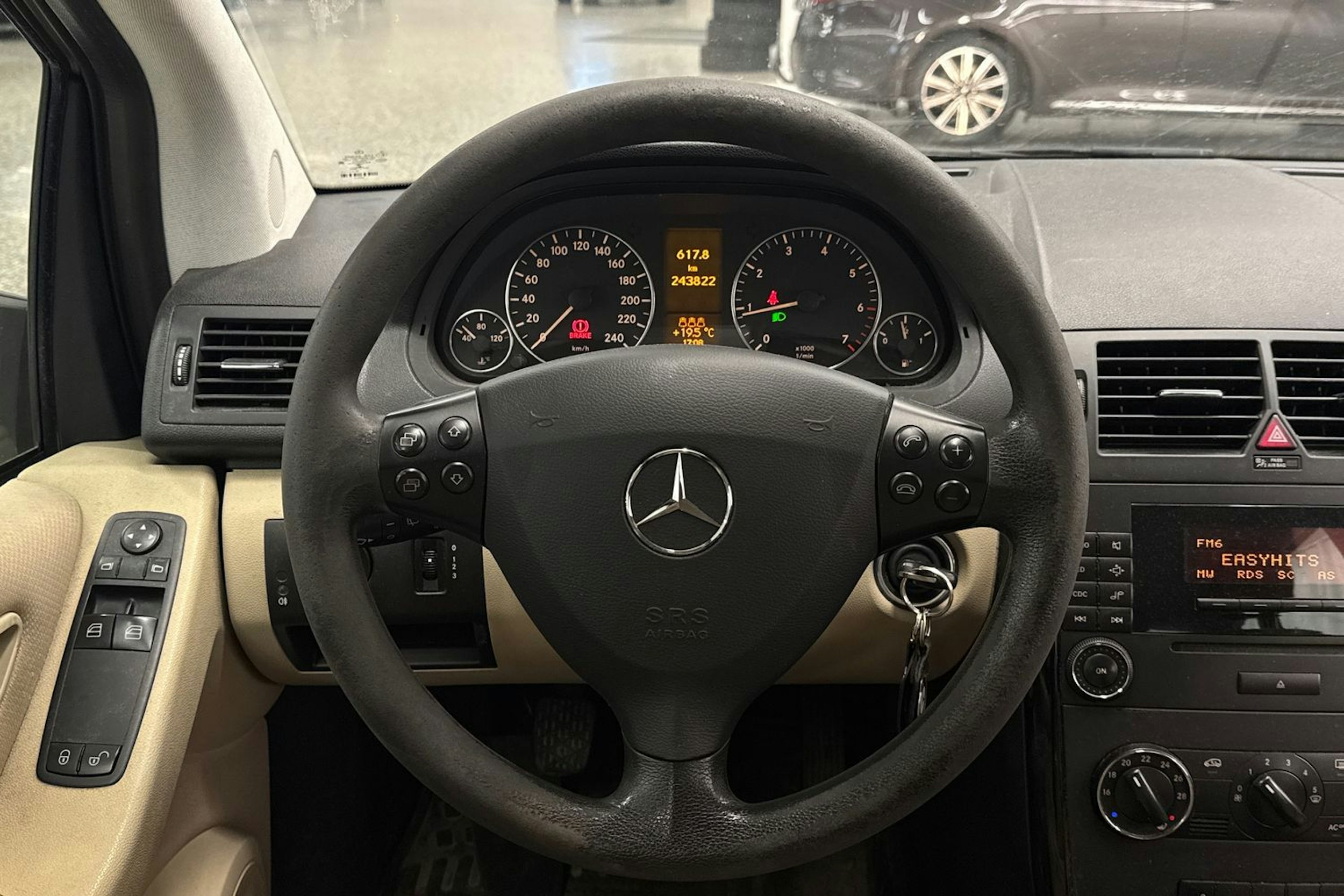 Harmaa Mercedes-Benz A 2006 kuva 11.