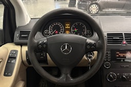 Harmaa Mercedes-Benz A 2006 kuva 11.