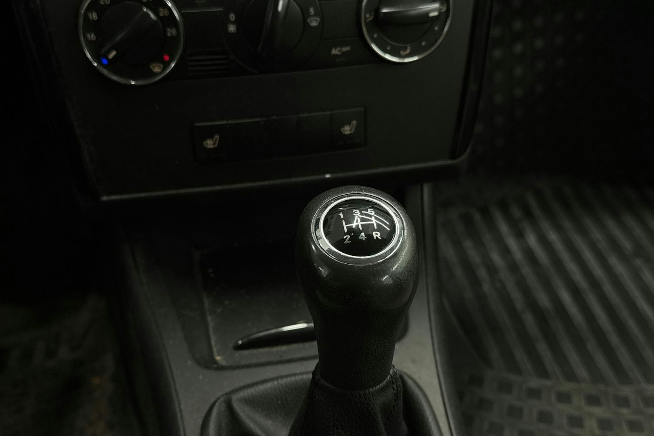 Harmaa Mercedes-Benz A 2006 kuva 16.
