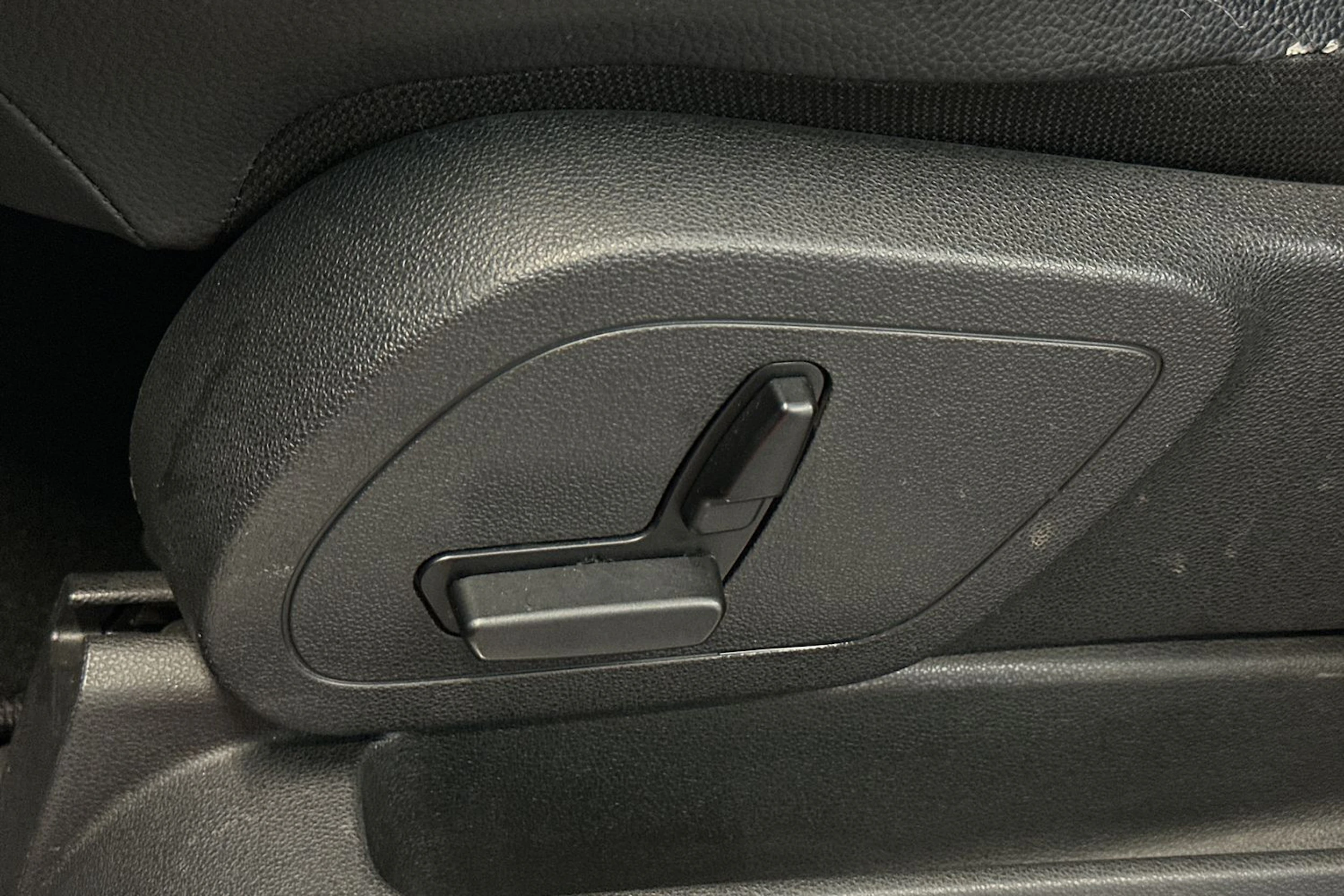 punainen Mercedes-Benz A 2006 kuva 15.