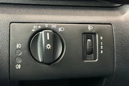 punainen Mercedes-Benz A 2006 kuva 16.