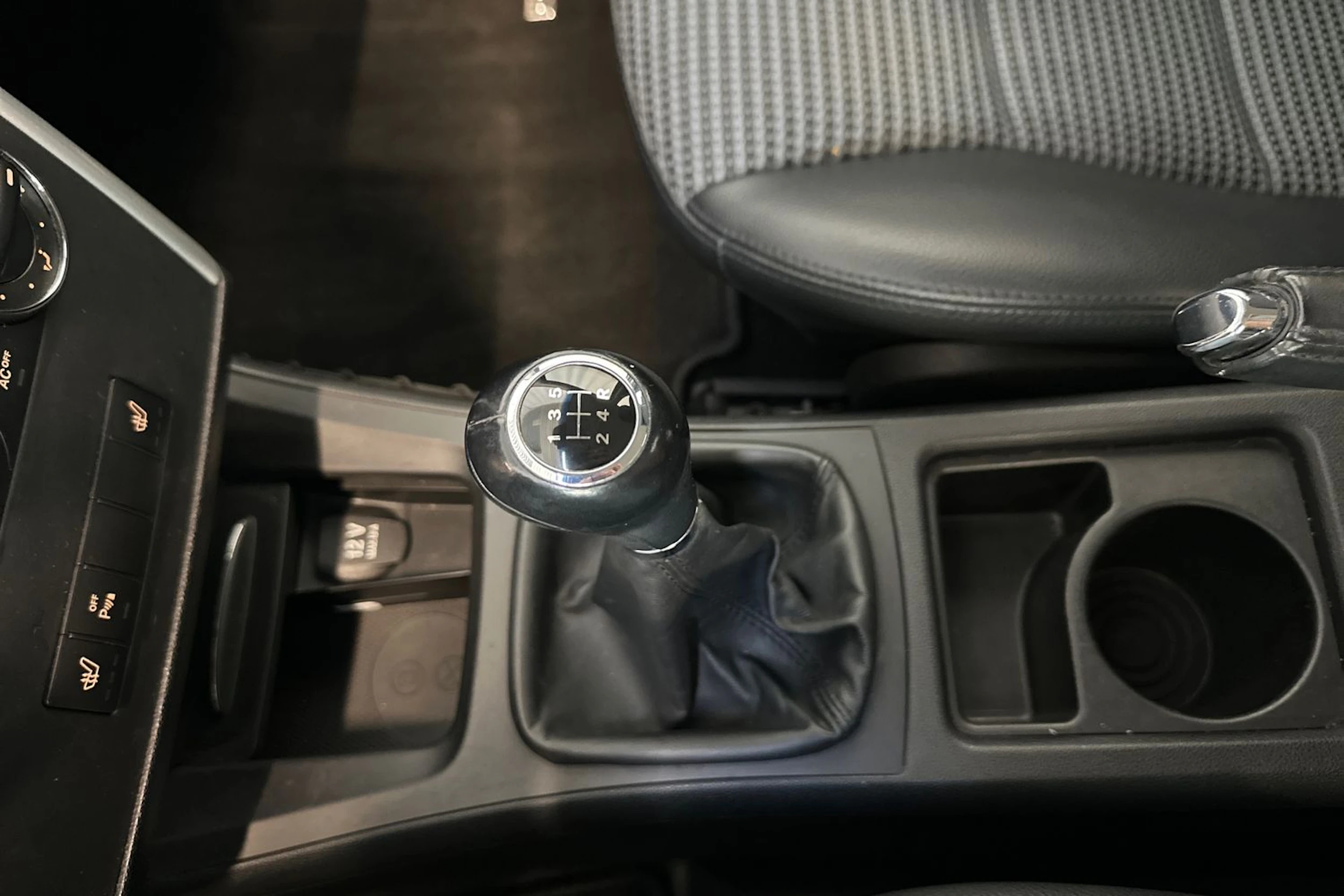 punainen Mercedes-Benz A 2006 kuva 21.