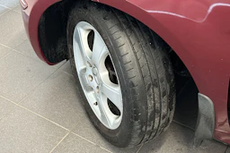 punainen Mercedes-Benz A 2006 kuva 25.