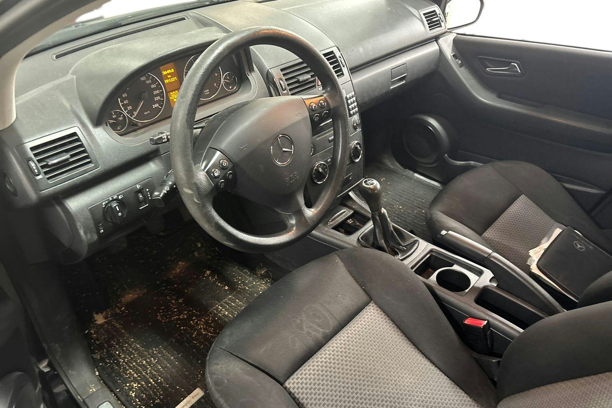 Musta Mercedes-Benz A 2006 kuva 3.